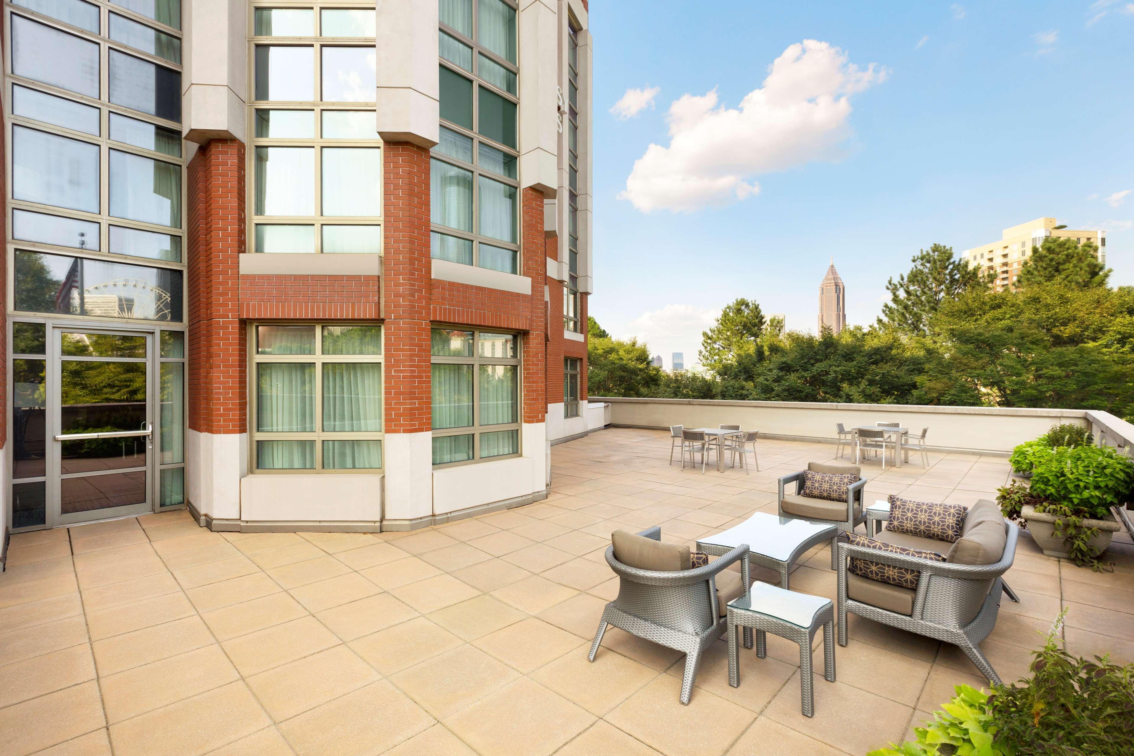 Embassy Suites By Hilton Atlanta At Centennial Olympic Park Exterior photo