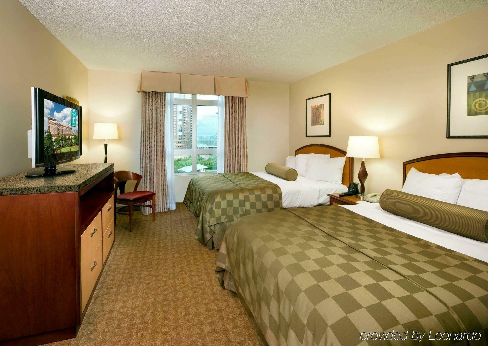 Embassy Suites By Hilton Atlanta At Centennial Olympic Park Exterior photo